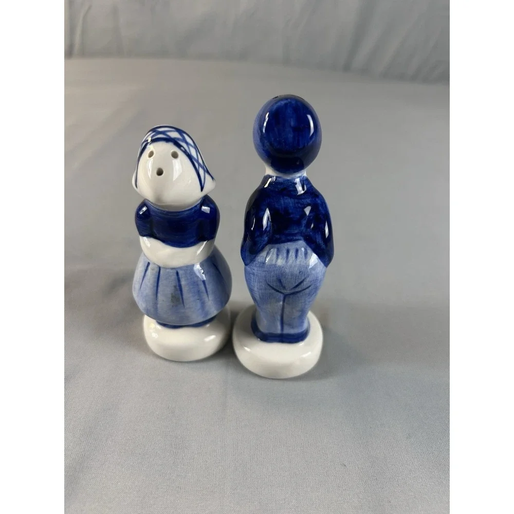 Vintage Delft Blue Salt Pepper Shakers Dutch Couple Holland Ceramic‎ Se